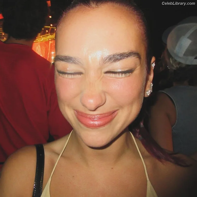 Dua Lipa photo 22 of 7804
