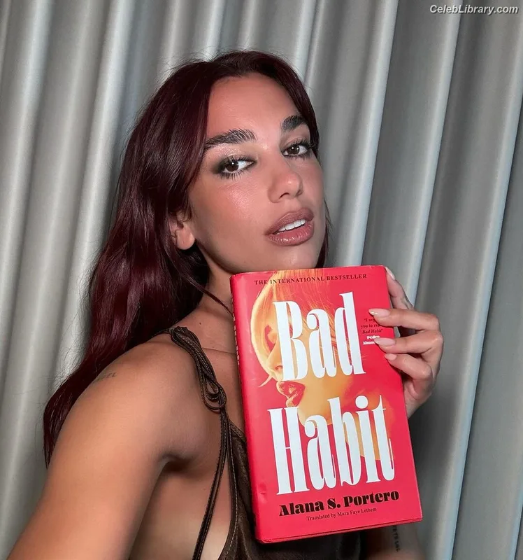 Dua Lipa photo 6 of 7804