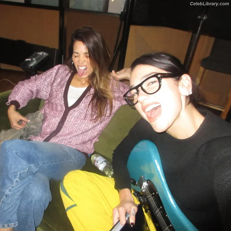 Dua Lipa photo 9 of 7804
