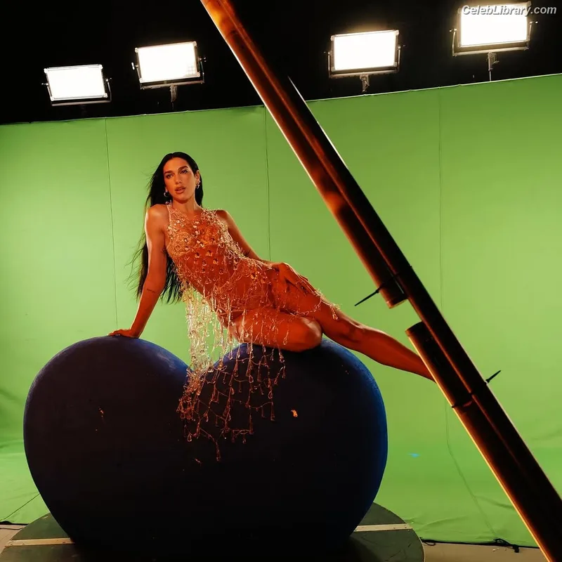 Dua Lipa photo 24 of 7804