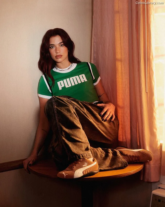 Dua Lipa photo 16 of 7804