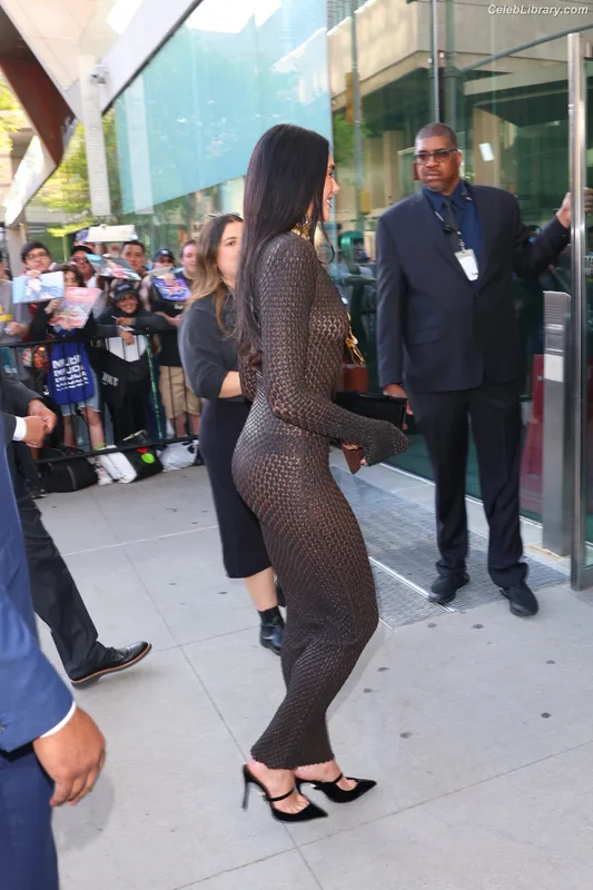 Dua Lipa photo 13 of 7804