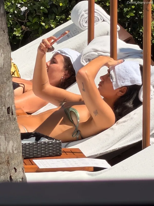 Dua Lipa photo 18 of 7804