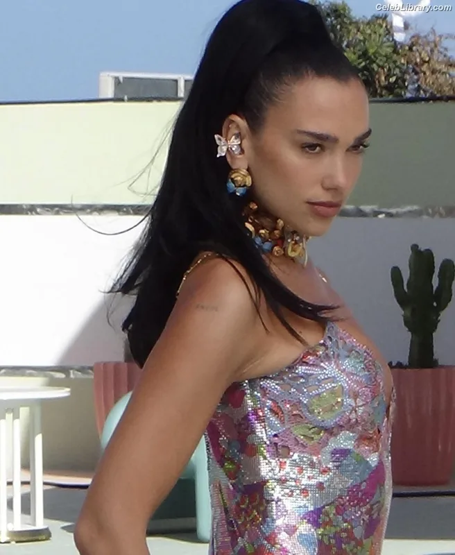 Dua Lipa photo 14 of 7804