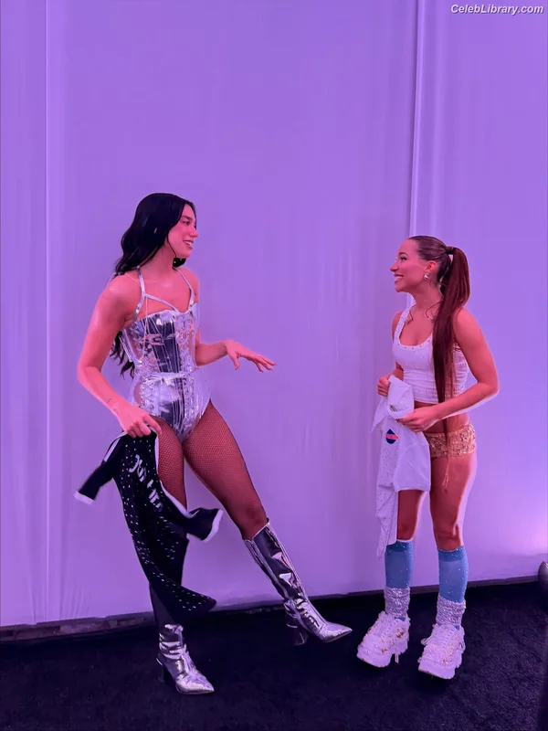 Dua Lipa photo 17 of 7804