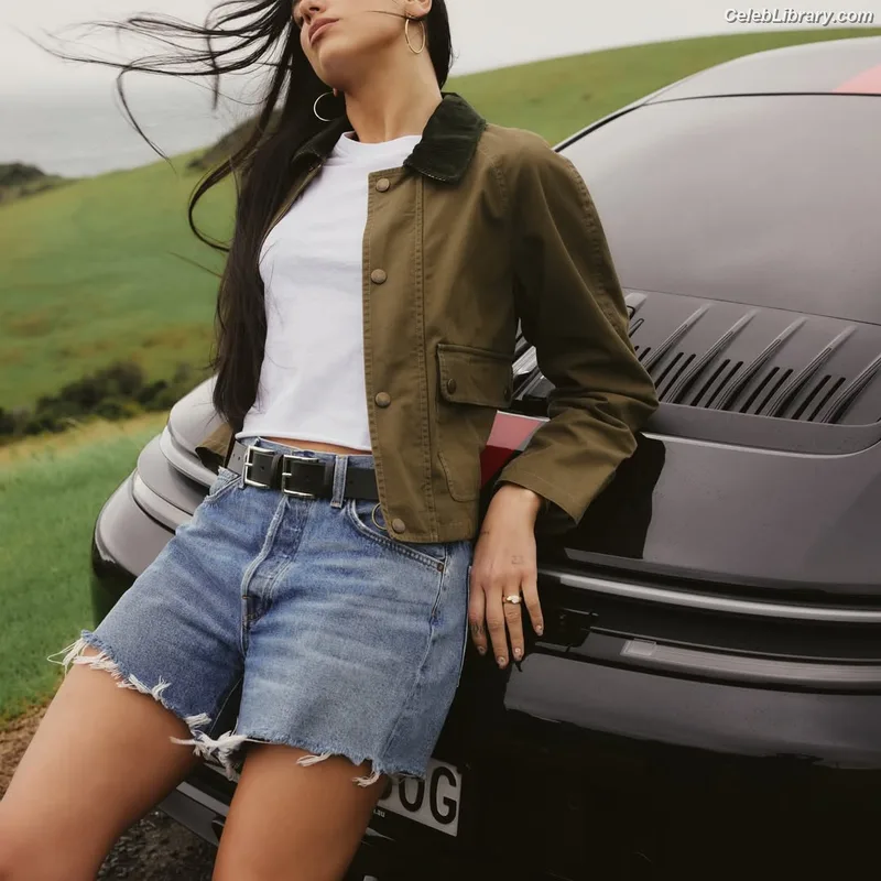 Dua Lipa photo 15 of 7804