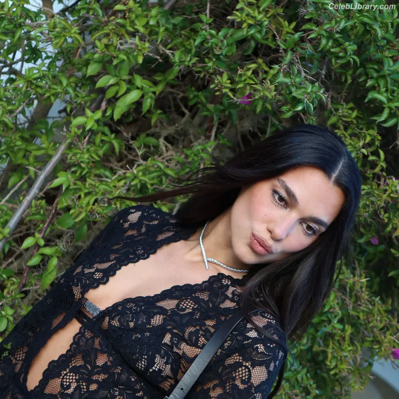 Dua Lipa photo 23 of 7804