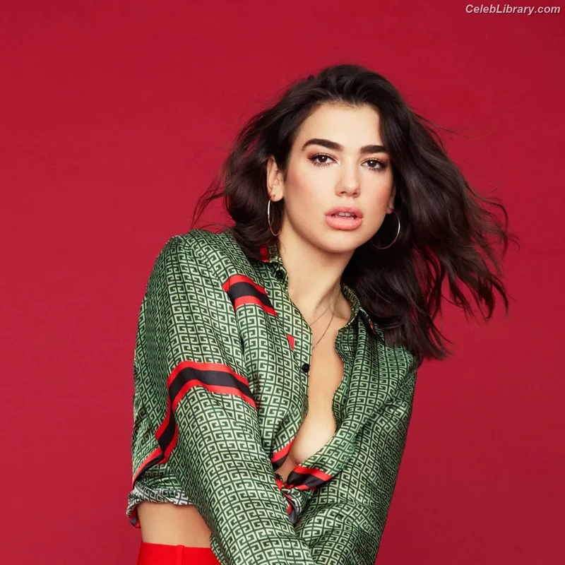 Dua Lipa photo 12 of 7804