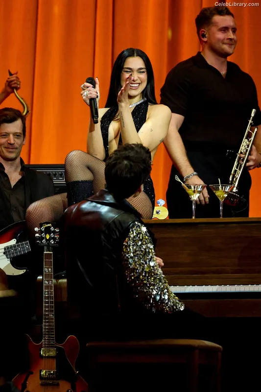 Dua Lipa photo 24 of 7804