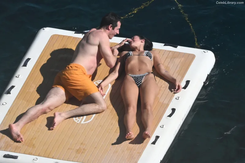 Dua Lipa photo 7 of 7804