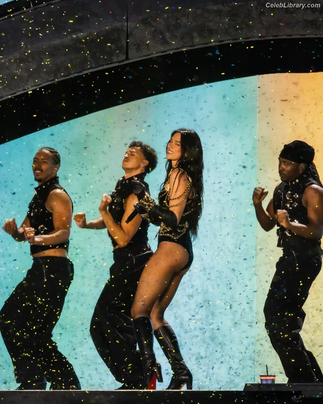 Dua Lipa photo 2 of 7804