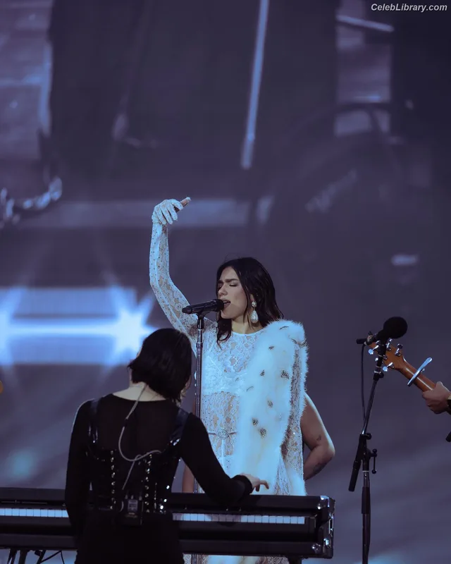 Dua Lipa photo 5 of 7804
