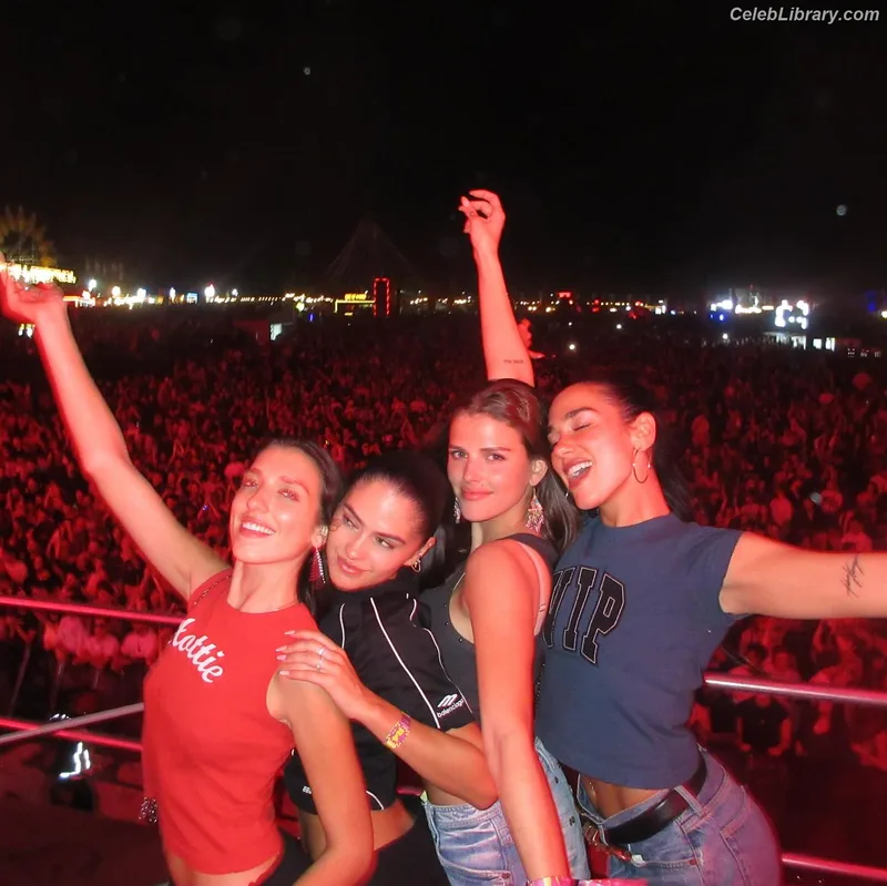 Dua Lipa photo 19 of 7804