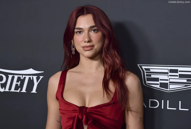Dua Lipa photo 5 of 7804