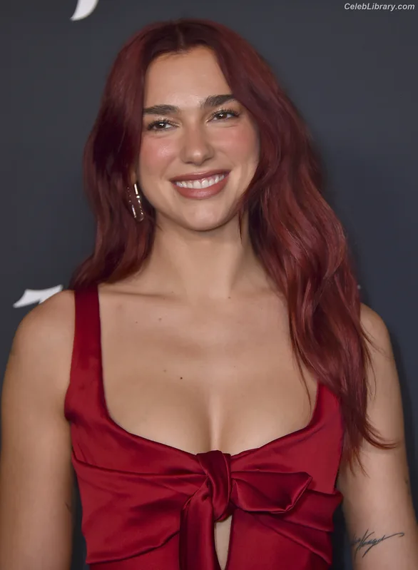 Dua Lipa photo 8 of 7804