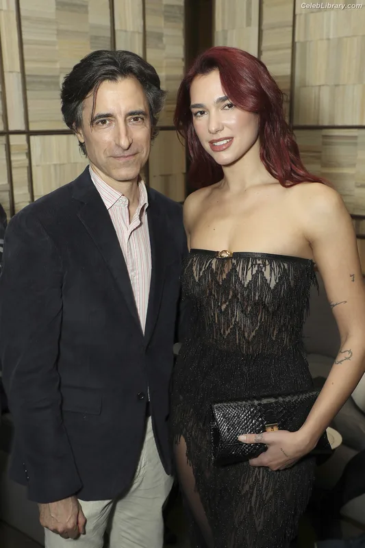Dua Lipa photo 14 of 7804