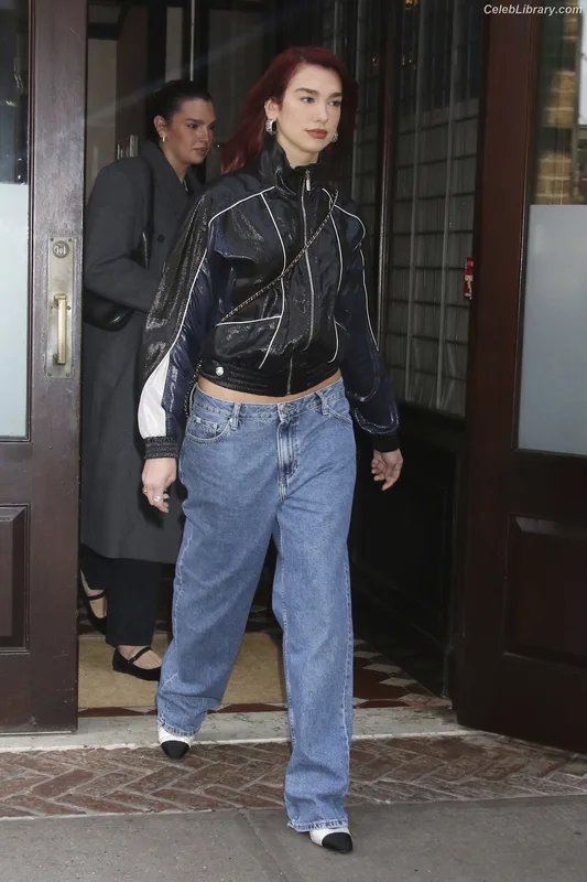 Dua Lipa photo 18 of 7804