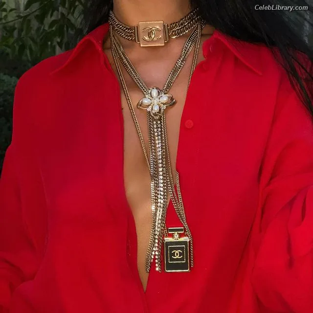 Dua Lipa photo 2 of 7804