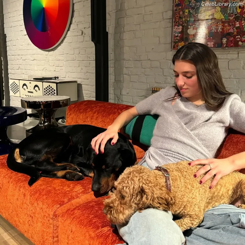 Dua Lipa photo 24 of 7804
