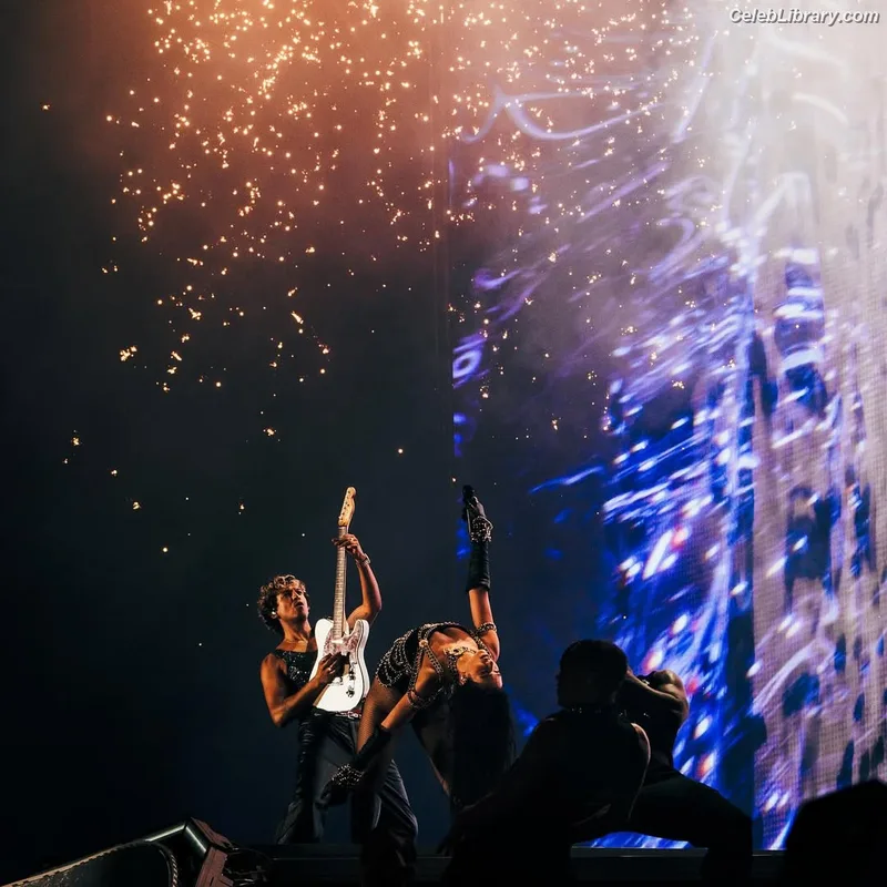 Dua Lipa photo 3 of 7804