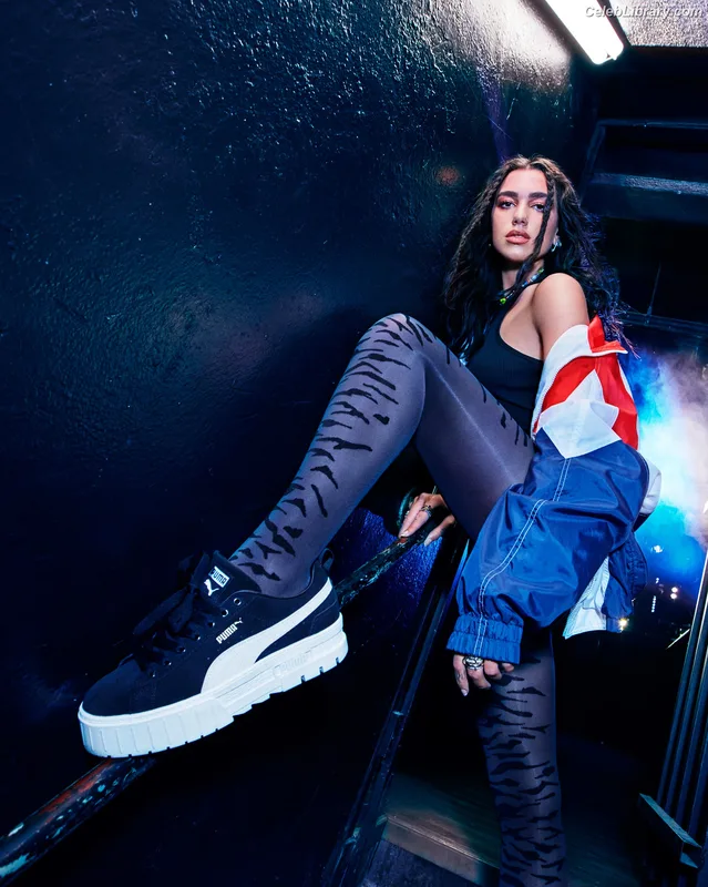 Dua Lipa photo 23 of 7804