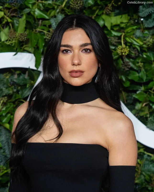 Dua Lipa photo 20 of 7804