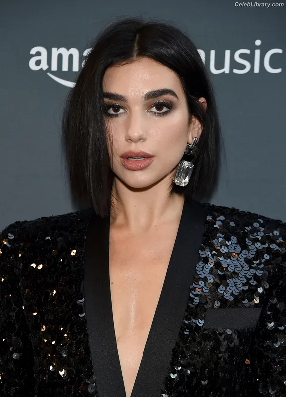 Dua Lipa photo 14 of 7804
