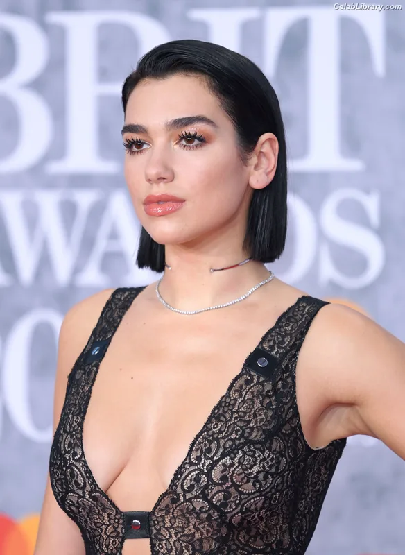 Dua Lipa photo 8 of 7804