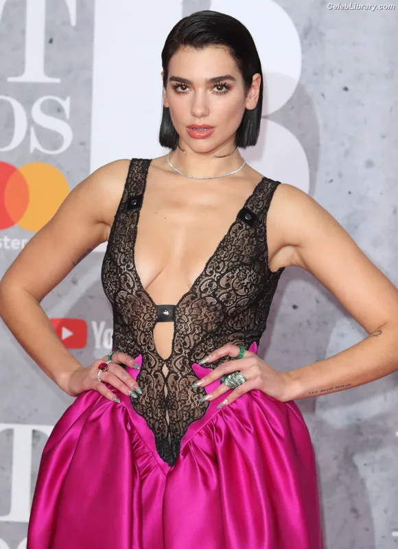 Dua Lipa photo 13 of 7804