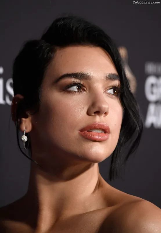 Dua Lipa photo 24 of 7804