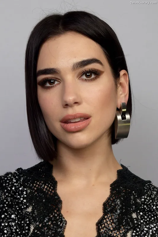 Dua Lipa photo 14 of 7804