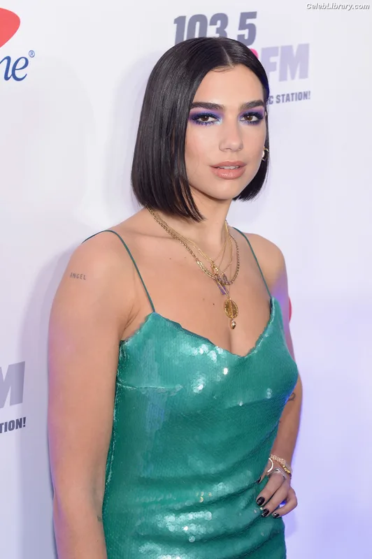 Dua Lipa photo 20 of 7804