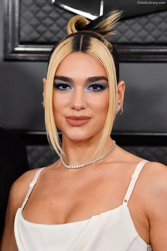 Dua Lipa photo 24 of 7804