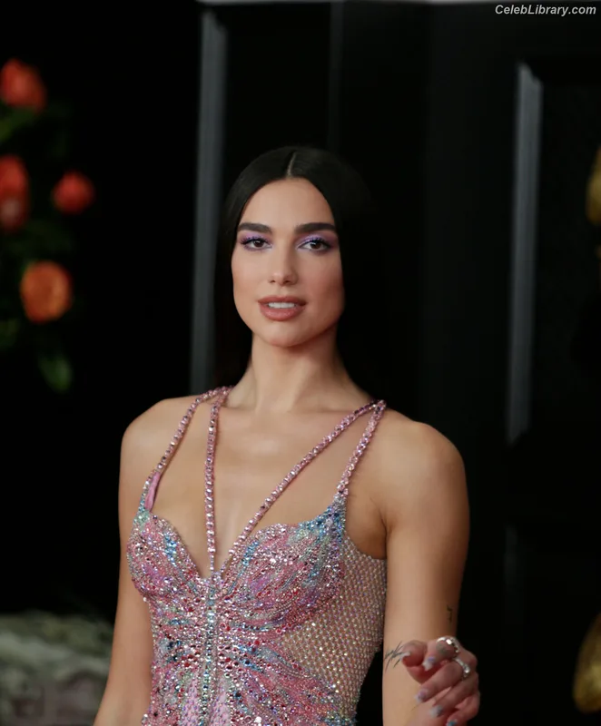 Dua Lipa photo 18 of 7804