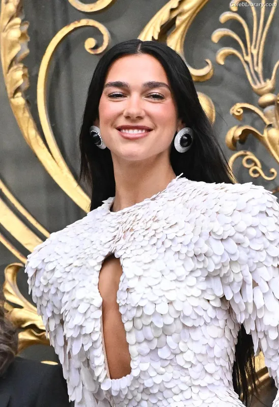 Dua Lipa photo 5 of 7804