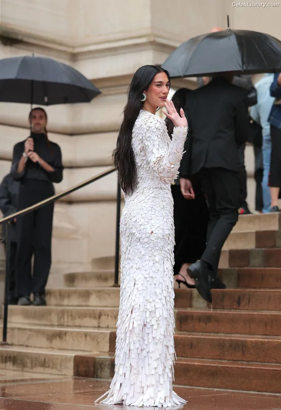 Dua Lipa photo 7 of 7804
