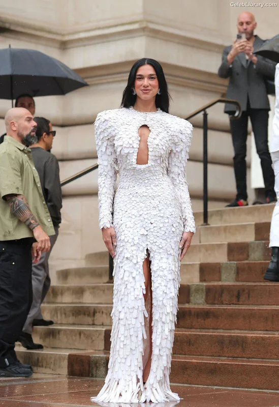 Dua Lipa photo 13 of 7804