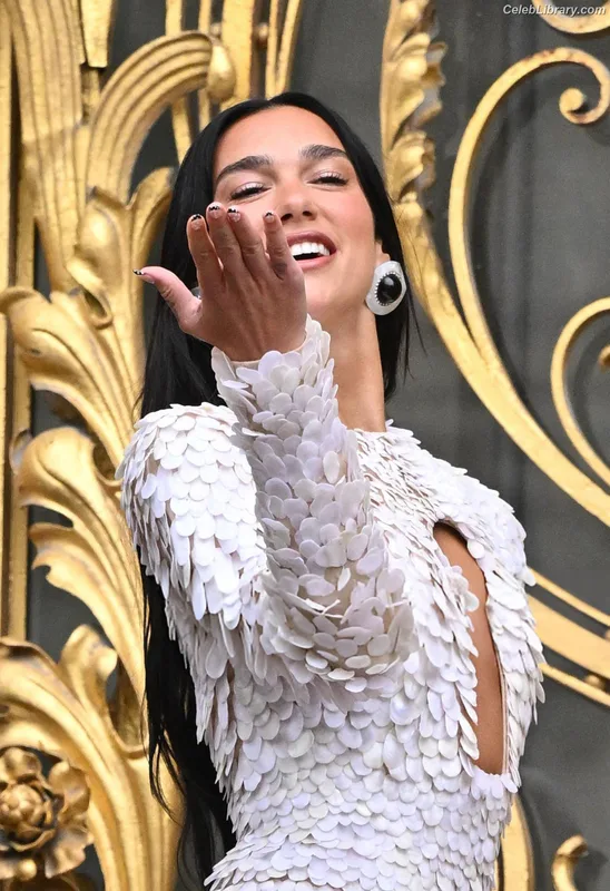 Dua Lipa photo 18 of 7804