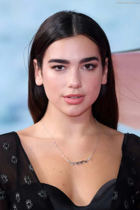 Dua Lipa photo 19 of 7804