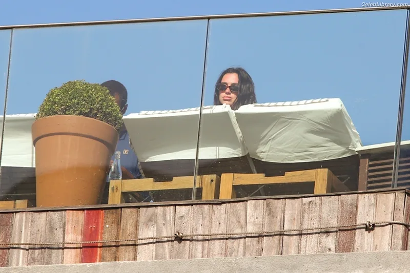 Dua Lipa photo 19 of 7804