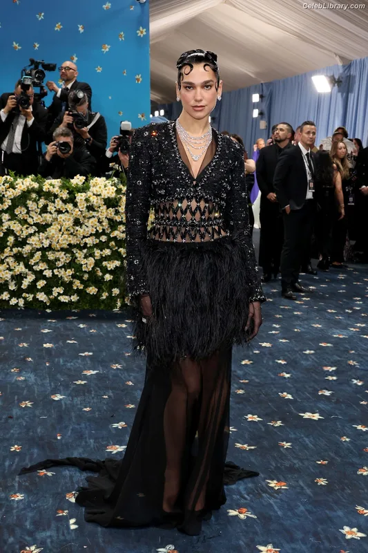 Dua Lipa photo 15 of 7804