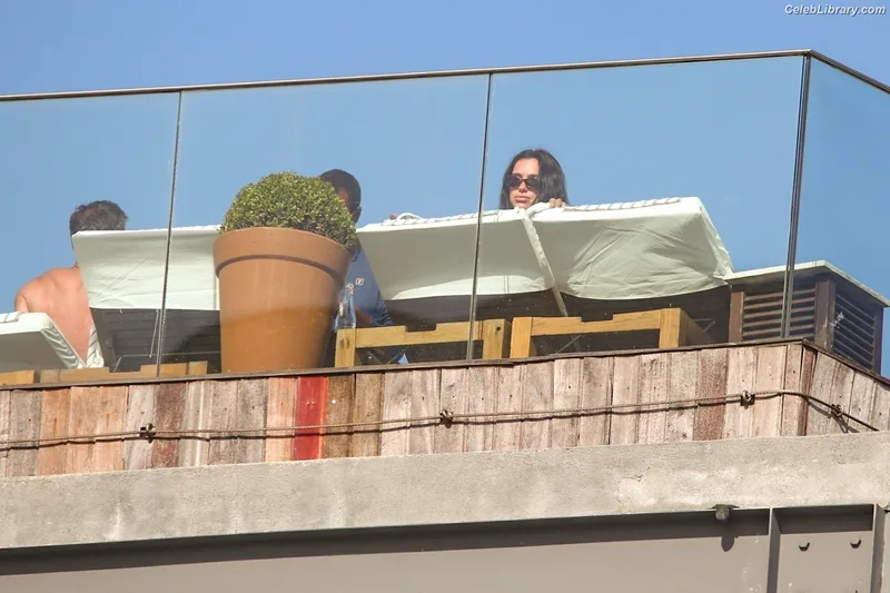 Dua Lipa photo 16 of 7804