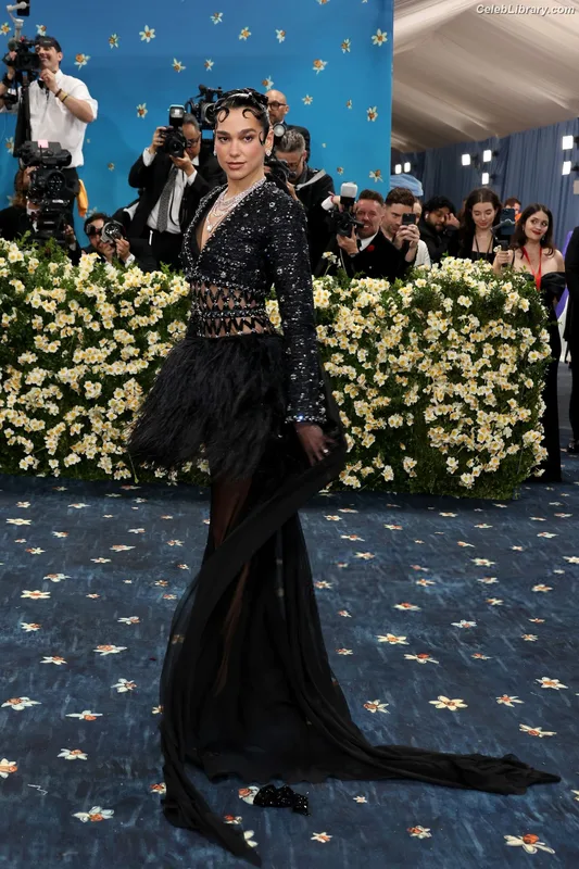 Dua Lipa photo 21 of 7804