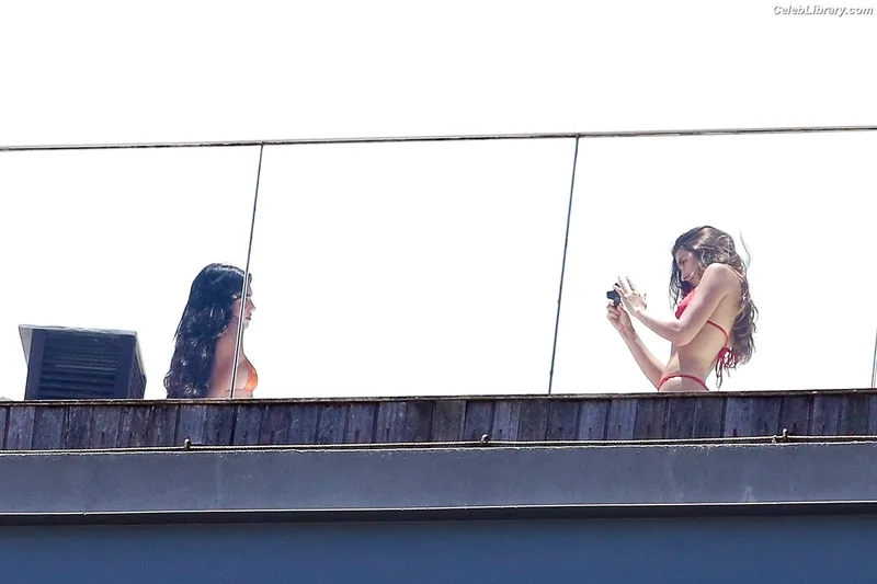 Dua Lipa photo 14 of 7804