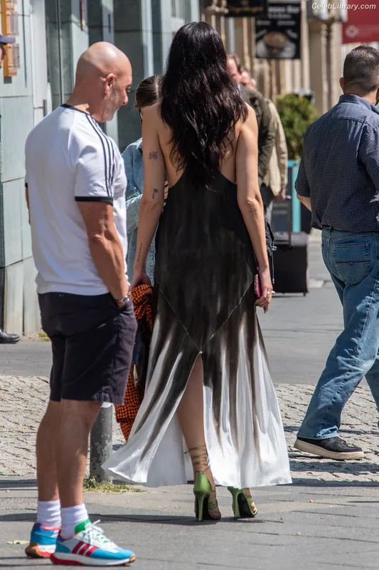 Dua Lipa photo 17 of 7804
