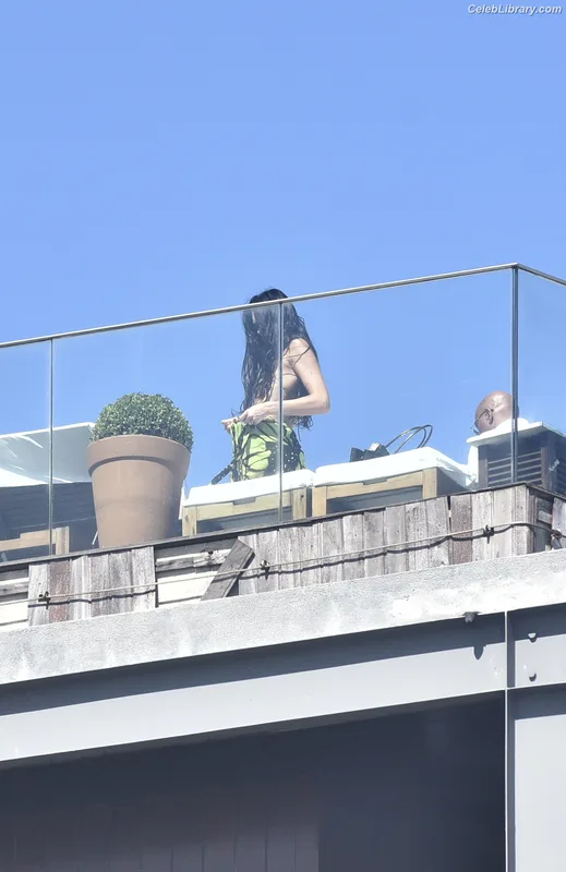 Dua Lipa photo 14 of 7804