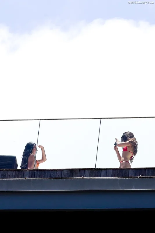 Dua Lipa photo 22 of 7804