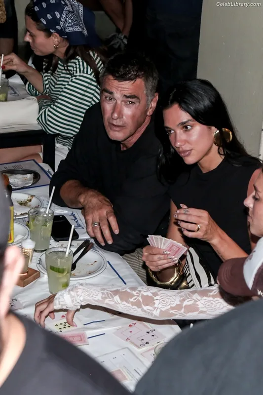 Dua Lipa photo 6 of 7804