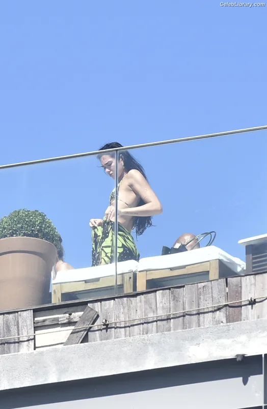 Dua Lipa photo 9 of 7804