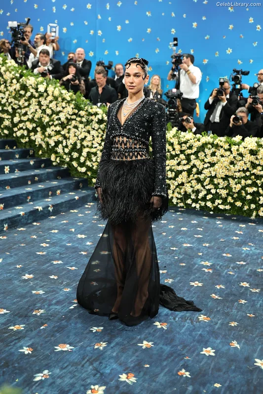Dua Lipa photo 14 of 7804